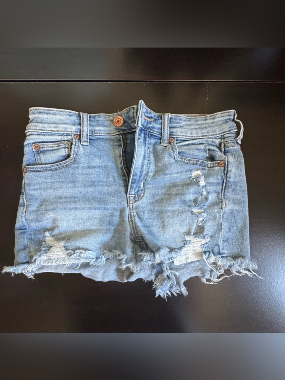 American Eagle Distressed Denim Women's Shorts - Light Blue